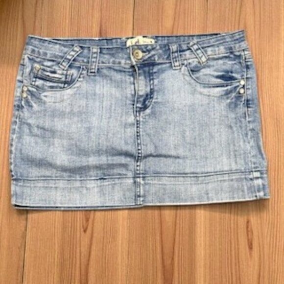 L.e.i. Ashley Trouble Mini Denim Skirt Juniors 13 Cotton Spandex Blend - Picture 4 of 8